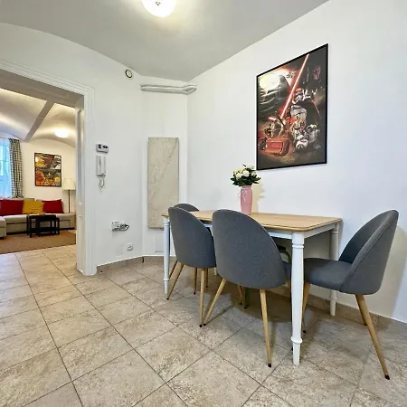 아파트 Royal Underground *